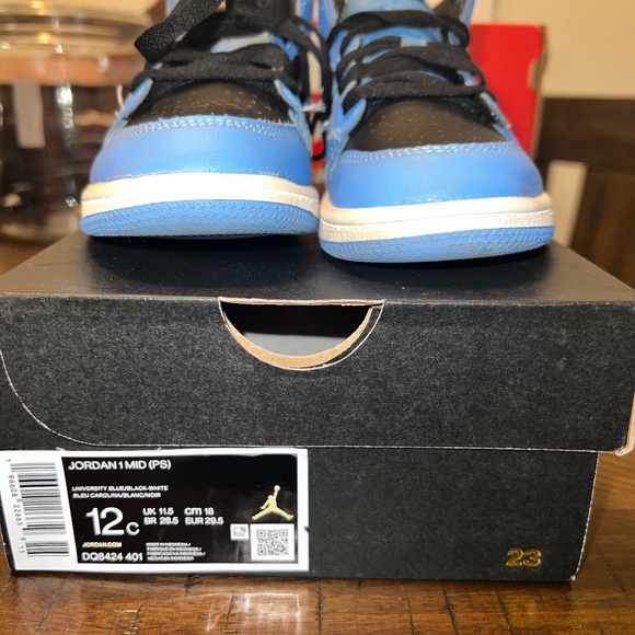 Little Kids Air Jordan 1 | Mid | Size 12 -- Used - Picture 2 of 7